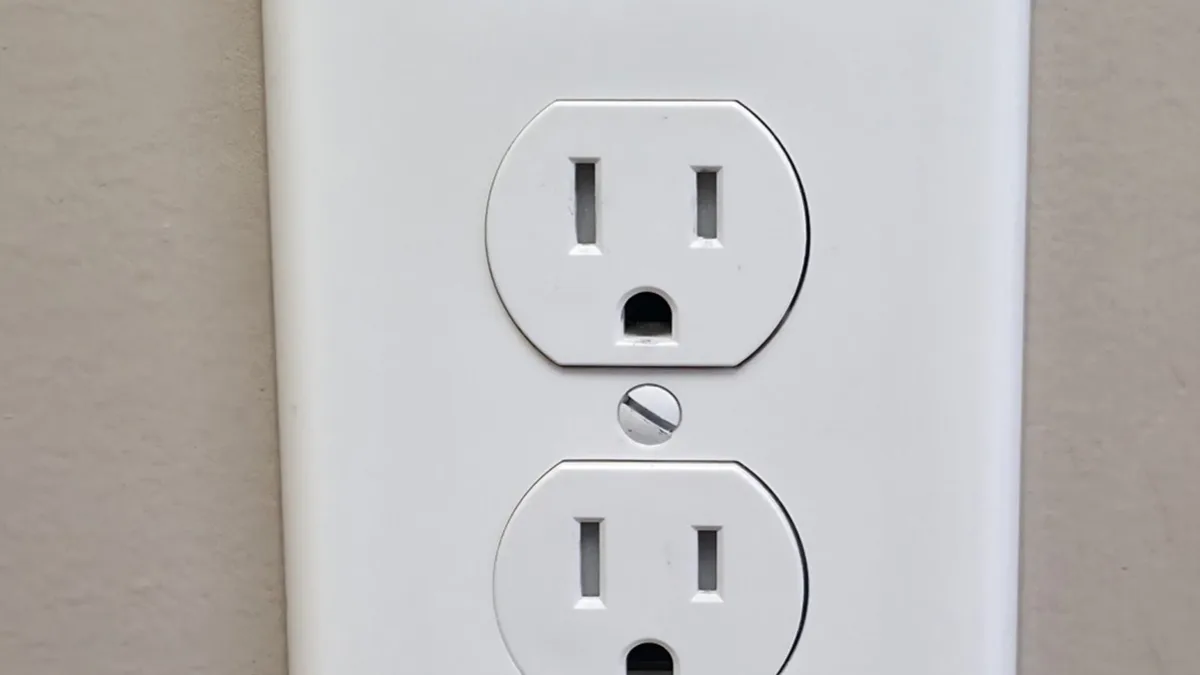 New white duplex outlet and cover plate by Shocking Electric Solutions in Newnan, GA